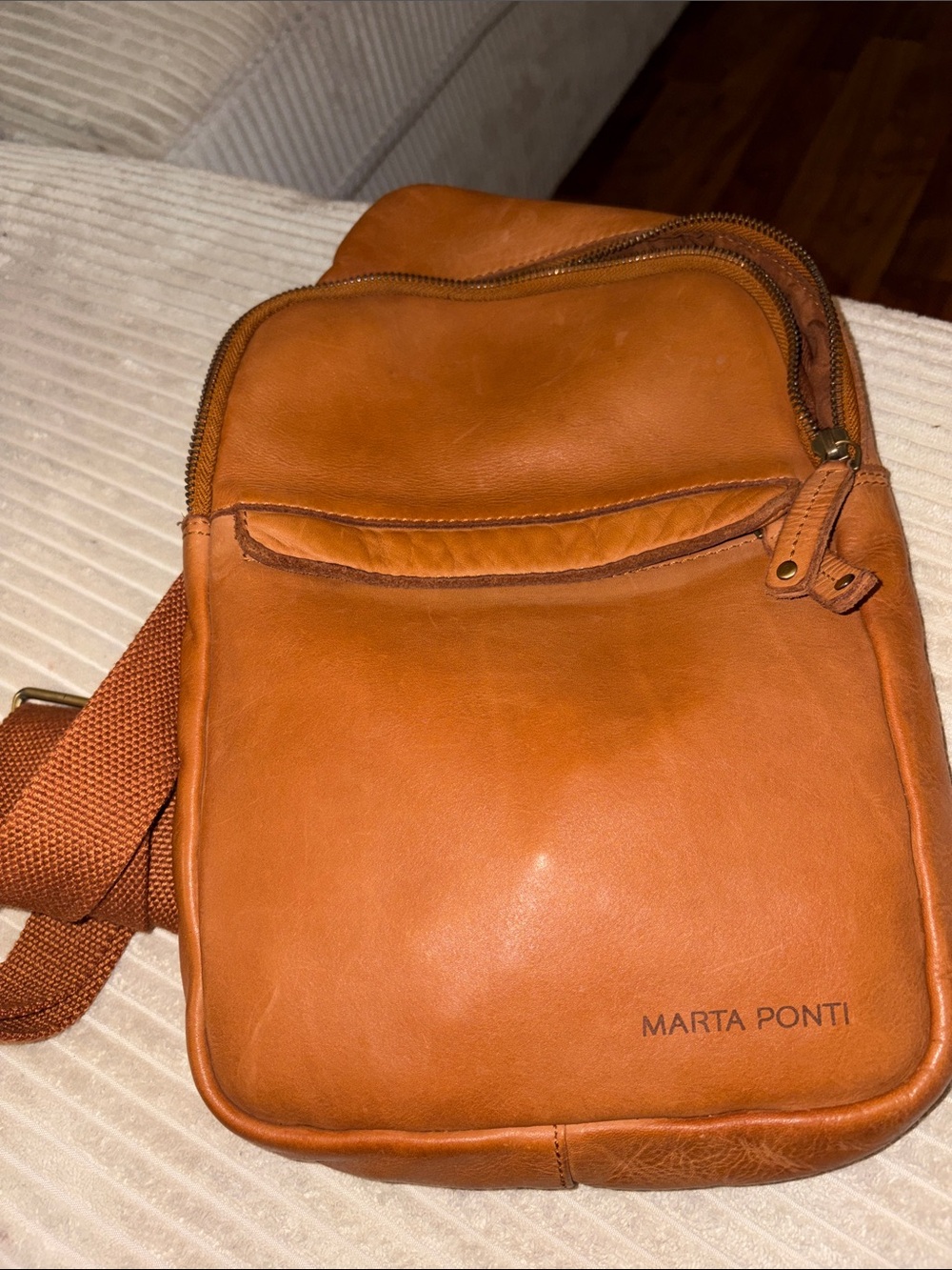 Marta Ponti Women's Leather Crossbody Bag in Tan